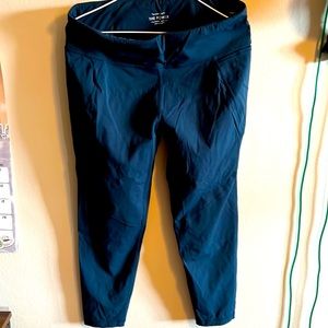 Sweaty Betty. Navy blue, size XL. 7/8 length (21’ inseam)